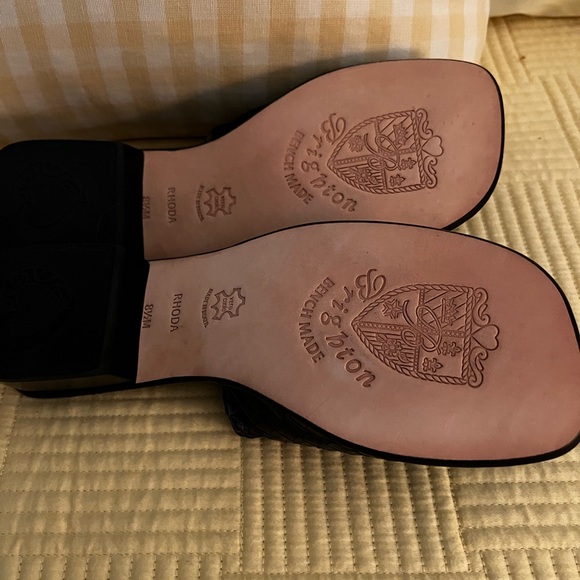 New Brighton Black Quilted Sandals with Bow - Picture 2 of 4